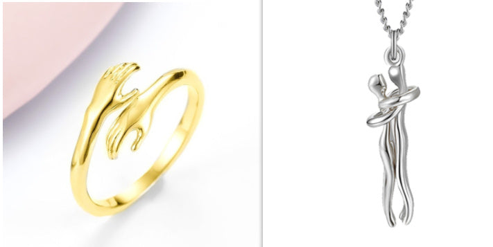 LANZA RINGS 
Alloy Simple Hands Hug ring